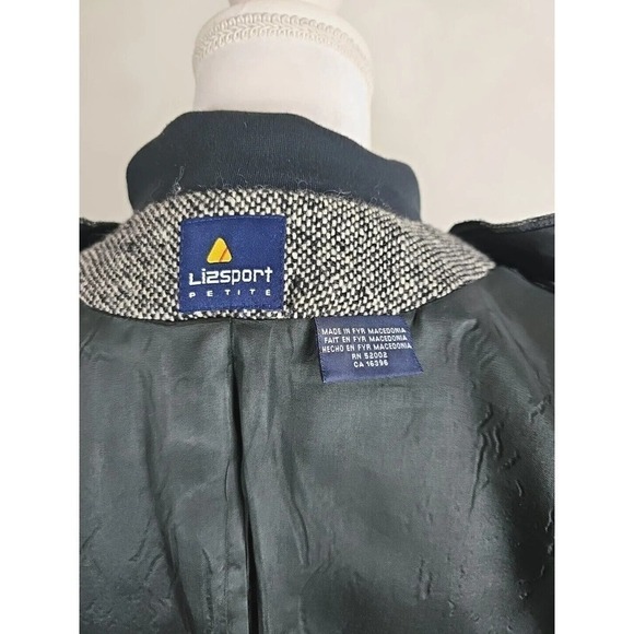 VNTG. LIZSPORT~Woman Sz 8 Petite~ Black/White 100% Wool Zip-Up Blazer Colorblock - Picture 2 of 12